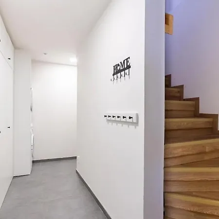 فيلة Emma - Luxusni S Privatnim Wellness Loučná pod Klínovcem